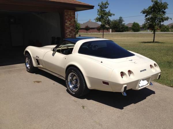 Chevrolet-Corvette-1979-2