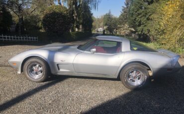 Chevrolet-Corvette-1979