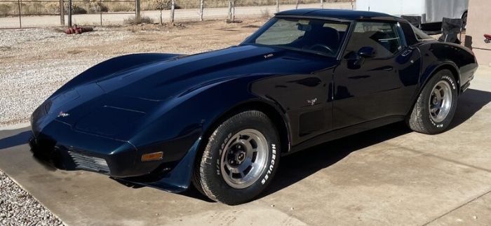 Chevrolet-Corvette-1979-5