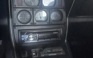 Chevrolet-Corvette-1979-7