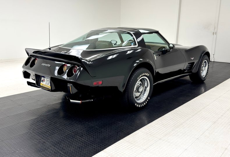 Chevrolet-Corvette-1979-Black-Light-Doeskin-8