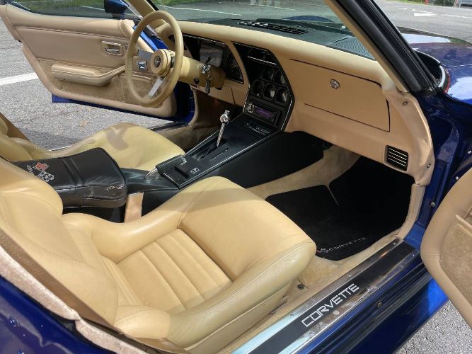 Chevrolet-Corvette-1979-Blue-15