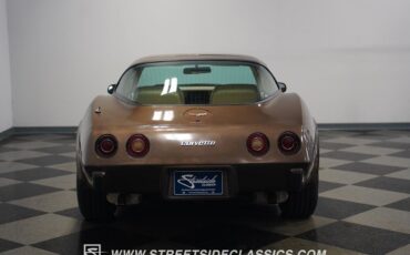 Chevrolet-Corvette-1979-Coupe-12
