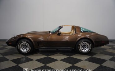 Chevrolet-Corvette-1979-Coupe-2