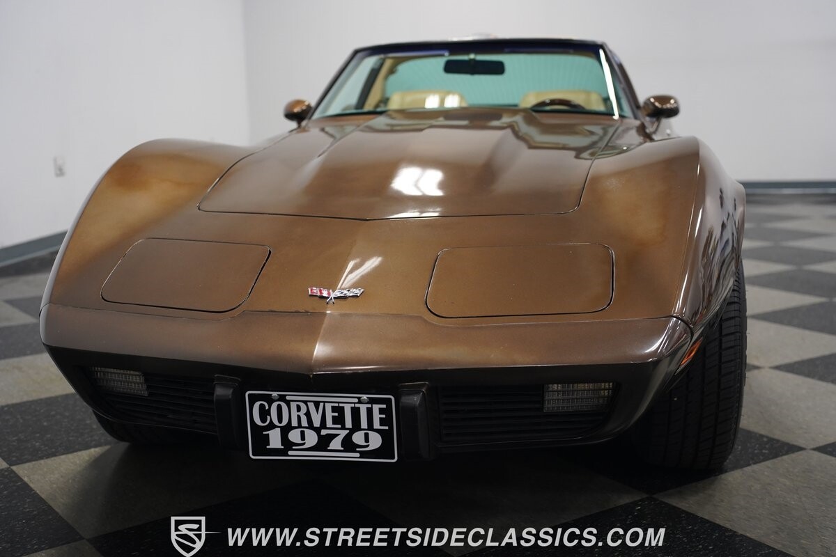 Chevrolet-Corvette-1979-Coupe-22