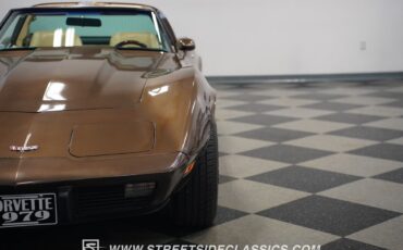 Chevrolet-Corvette-1979-Coupe-23