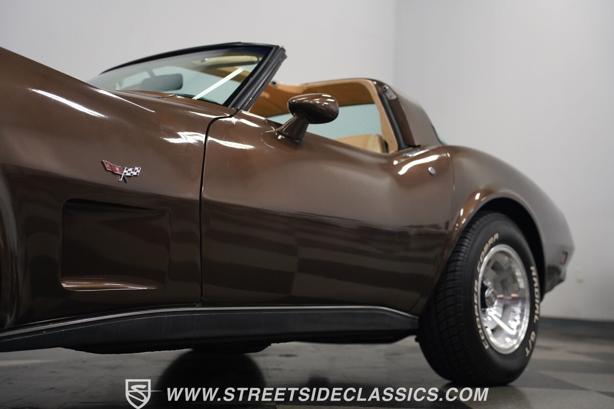 Chevrolet-Corvette-1979-Coupe-25