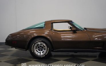 Chevrolet-Corvette-1979-Coupe-33