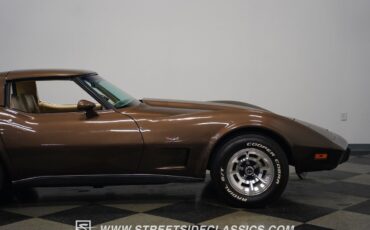 Chevrolet-Corvette-1979-Coupe-34