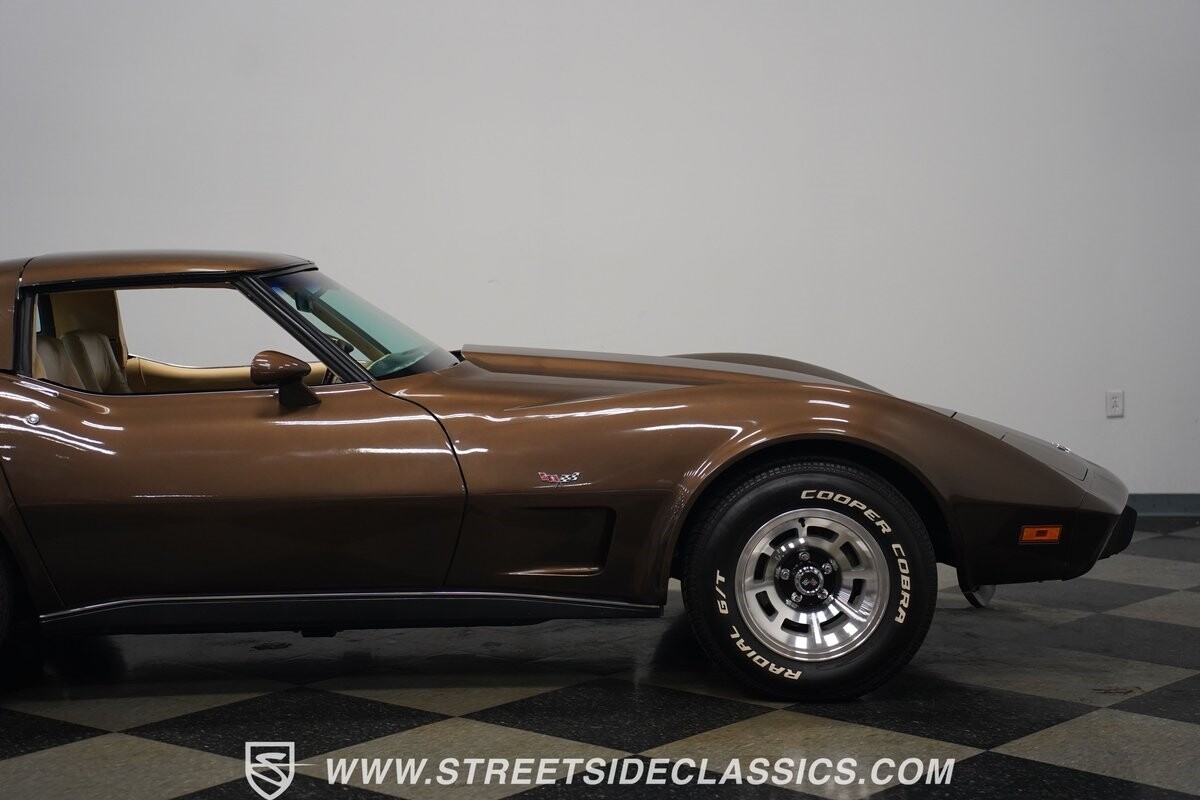Chevrolet-Corvette-1979-Coupe-34