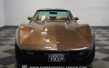 Chevrolet-Corvette-1979-Coupe-5
