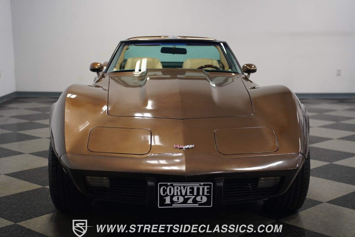 Chevrolet-Corvette-1979-Coupe-5