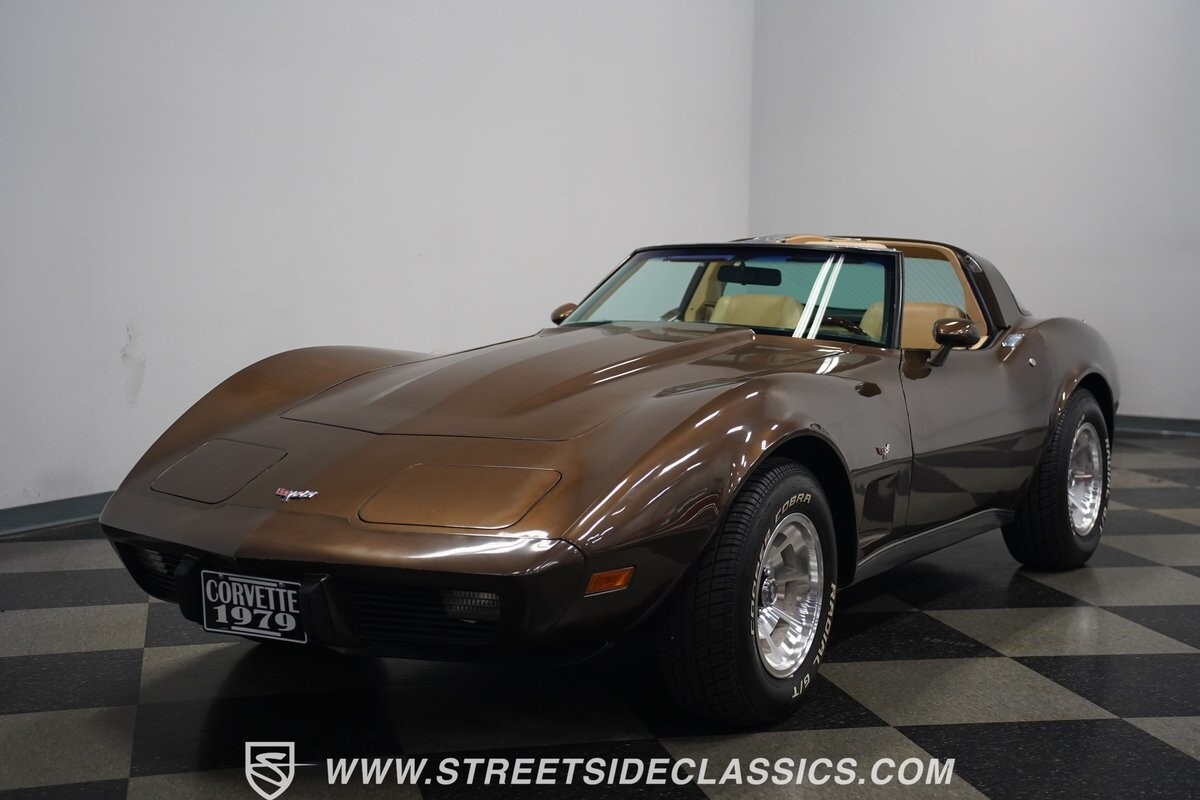 Chevrolet-Corvette-1979-Coupe-6
