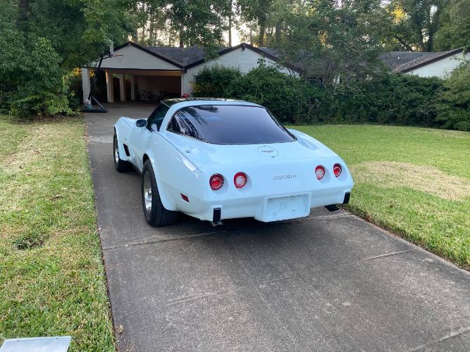 Chevrolet-Corvette-1979-Frost-Blue-Blue-Leather-15
