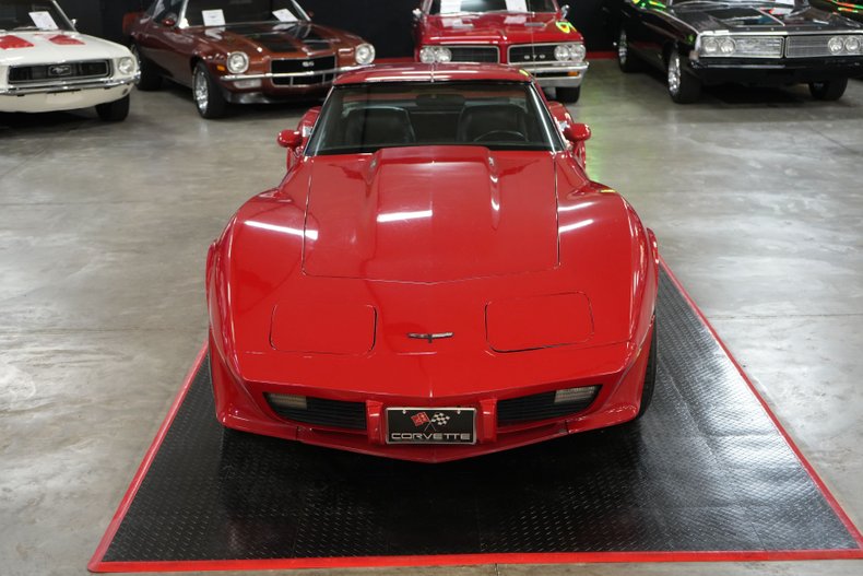 Chevrolet-Corvette-1979-Red-Black-22