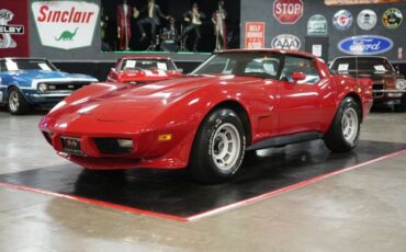 Chevrolet-Corvette-1979-Red-Black-23