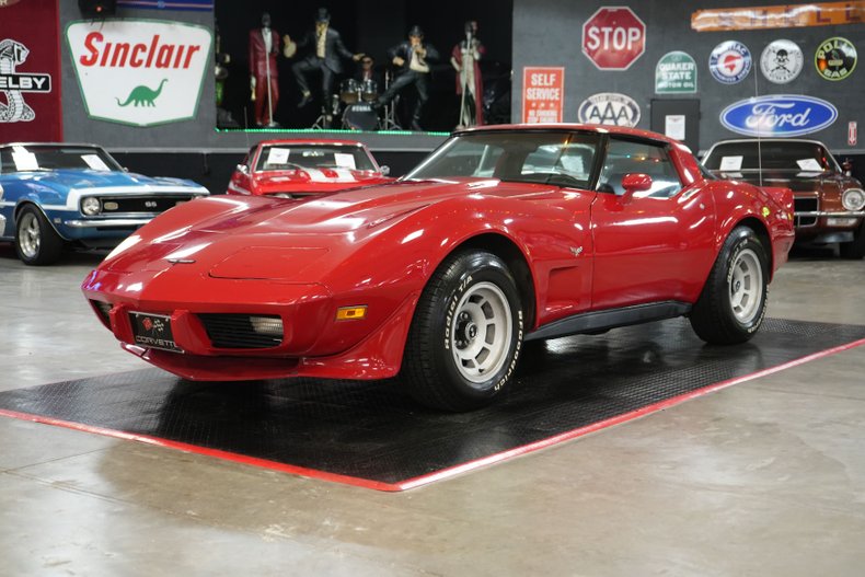 Chevrolet-Corvette-1979-Red-Black-23