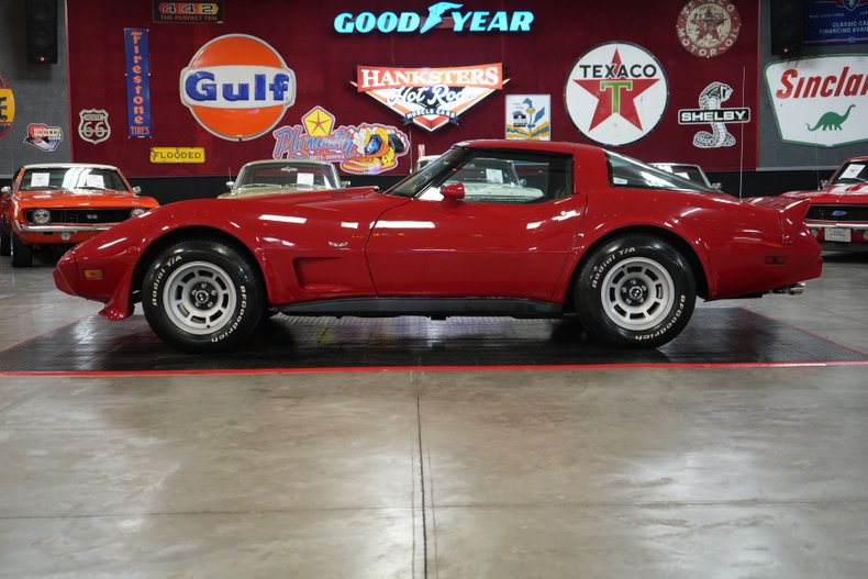 Chevrolet-Corvette-1979-Red-Black-24