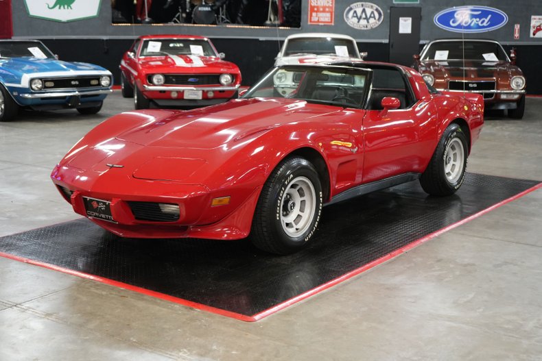 Chevrolet-Corvette-1979-Red-Black-30