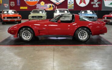 Chevrolet-Corvette-1979-Red-Black-31