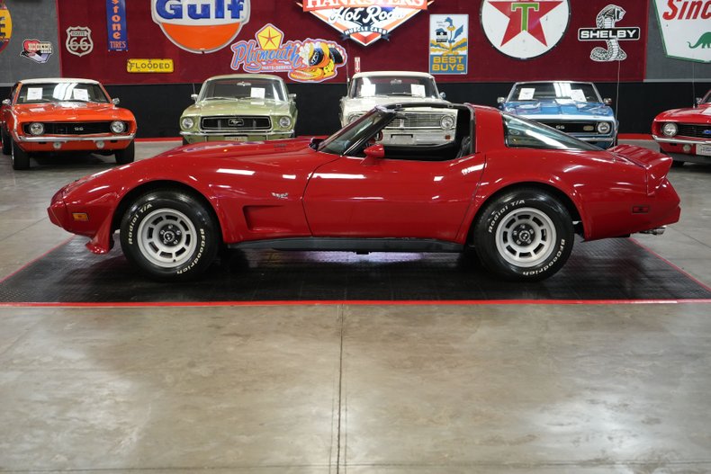 Chevrolet-Corvette-1979-Red-Black-31