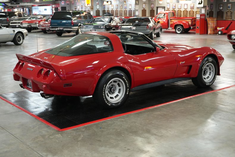 Chevrolet-Corvette-1979-Red-Black-34