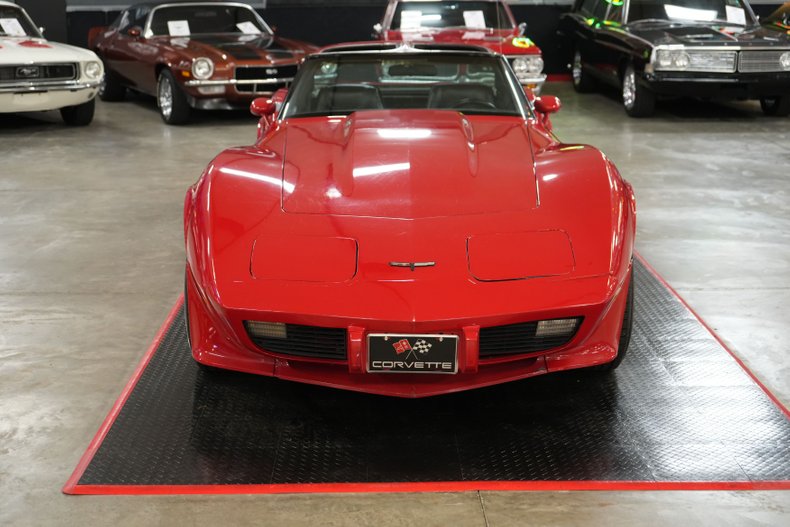 Chevrolet-Corvette-1979-Red-Black-37