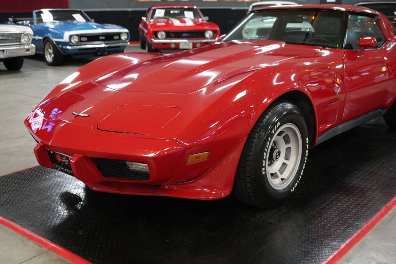 Chevrolet-Corvette-1979-Red-Black-38