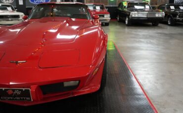 Chevrolet-Corvette-1979-Red-Black-39