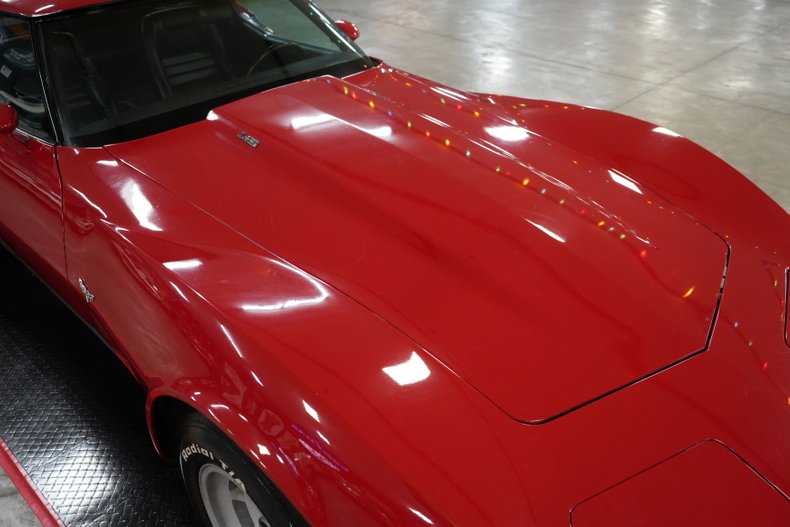 Chevrolet-Corvette-1979-Red-Black-42