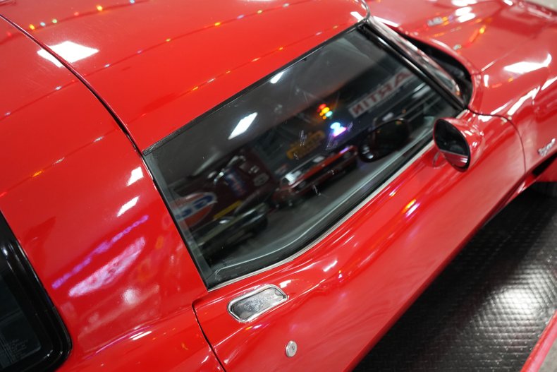 Chevrolet-Corvette-1979-Red-Black-49