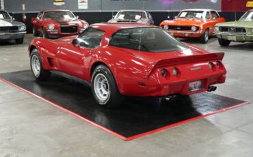 Chevrolet-Corvette-1979-Red-Black-9