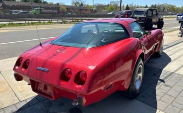 Chevrolet-Corvette-1979-Red-Leather-22