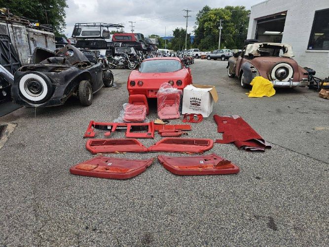 Chevrolet-Corvette-1979-Red-Red-12