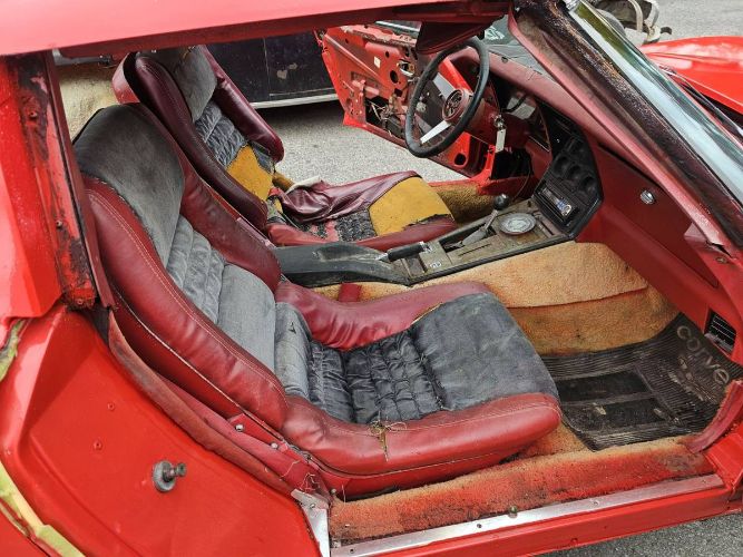 Chevrolet-Corvette-1979-Red-Red-2