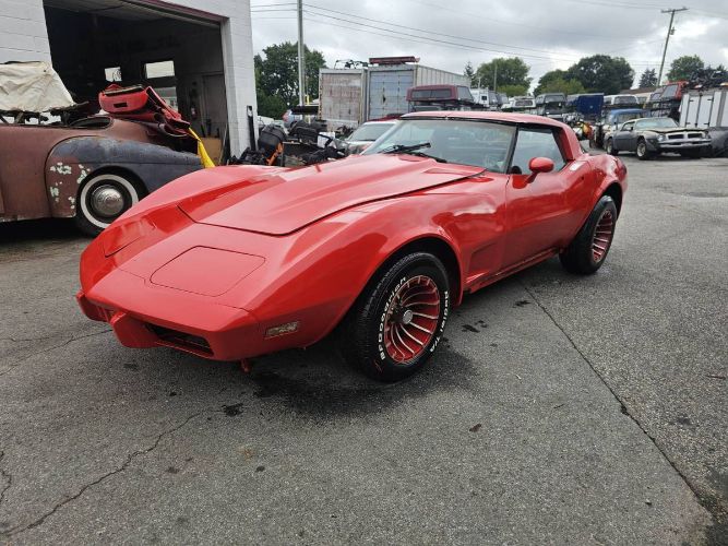 Chevrolet-Corvette-1979-Red-Red