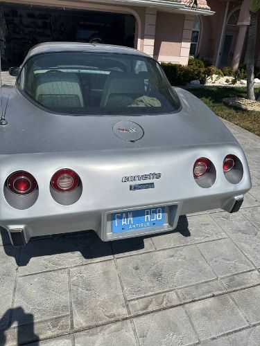 Chevrolet-Corvette-1979-Silver-7