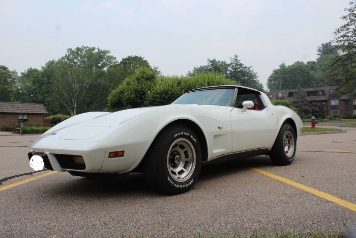 Chevrolet-Corvette-1979-White-5