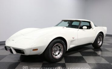 Chevrolet-Corvette-1979-White-Black-1