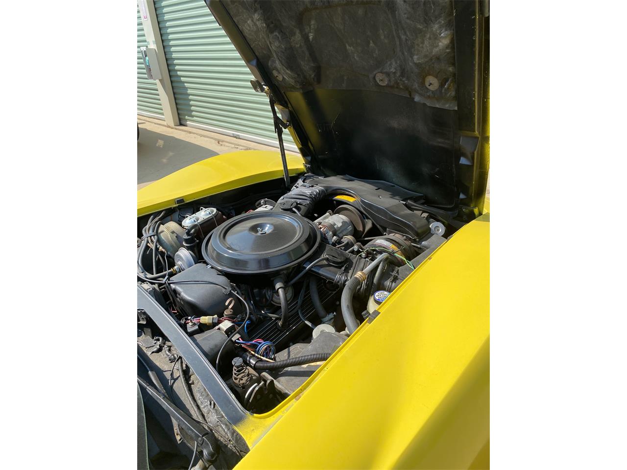 Chevrolet-Corvette-1979-yellow-Tan-3