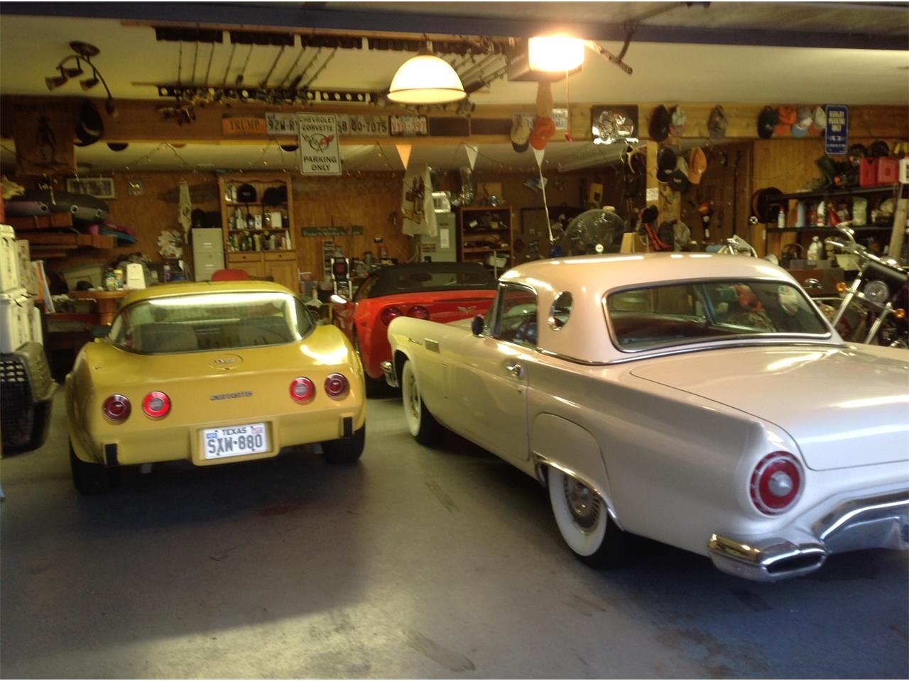 Chevrolet-Corvette-1979-yellow-Tan-8