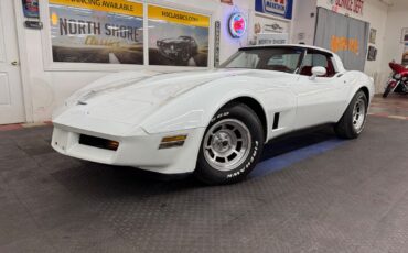 Chevrolet-Corvette-1980-2-Door-1