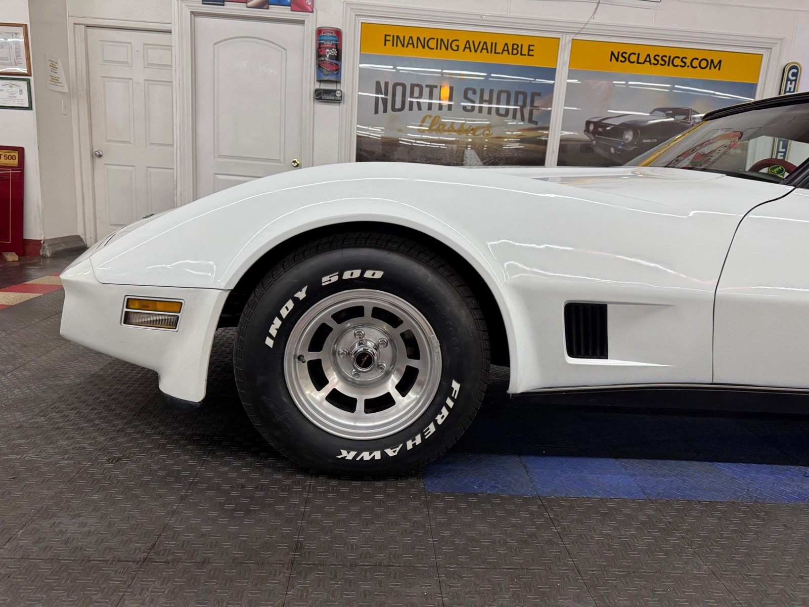 Chevrolet-Corvette-1980-2-Door-16