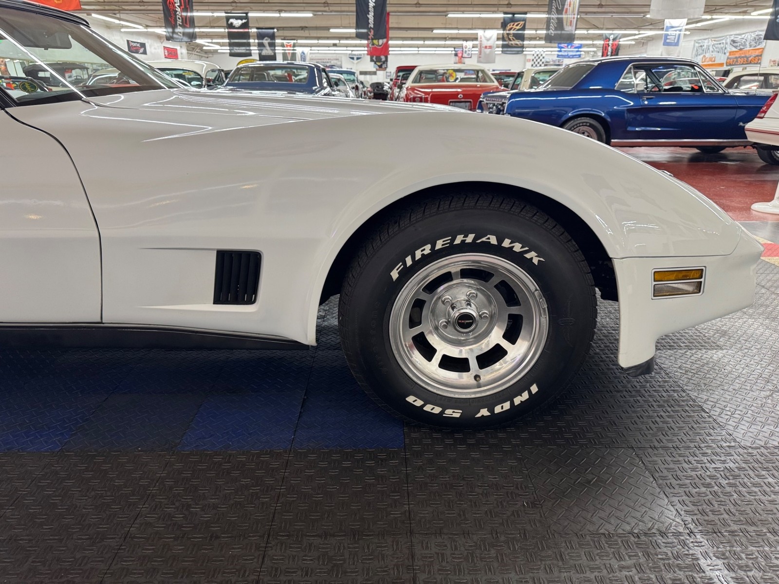 Chevrolet-Corvette-1980-2-Door-24