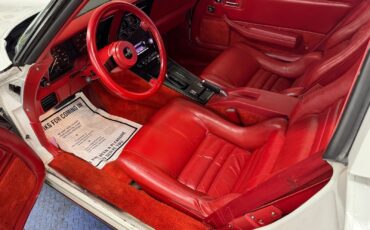 Chevrolet-Corvette-1980-2-Door-26