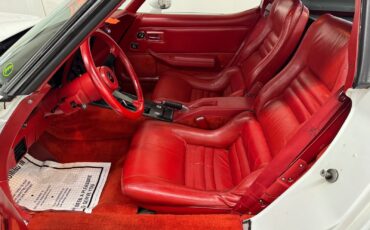 Chevrolet-Corvette-1980-2-Door-27