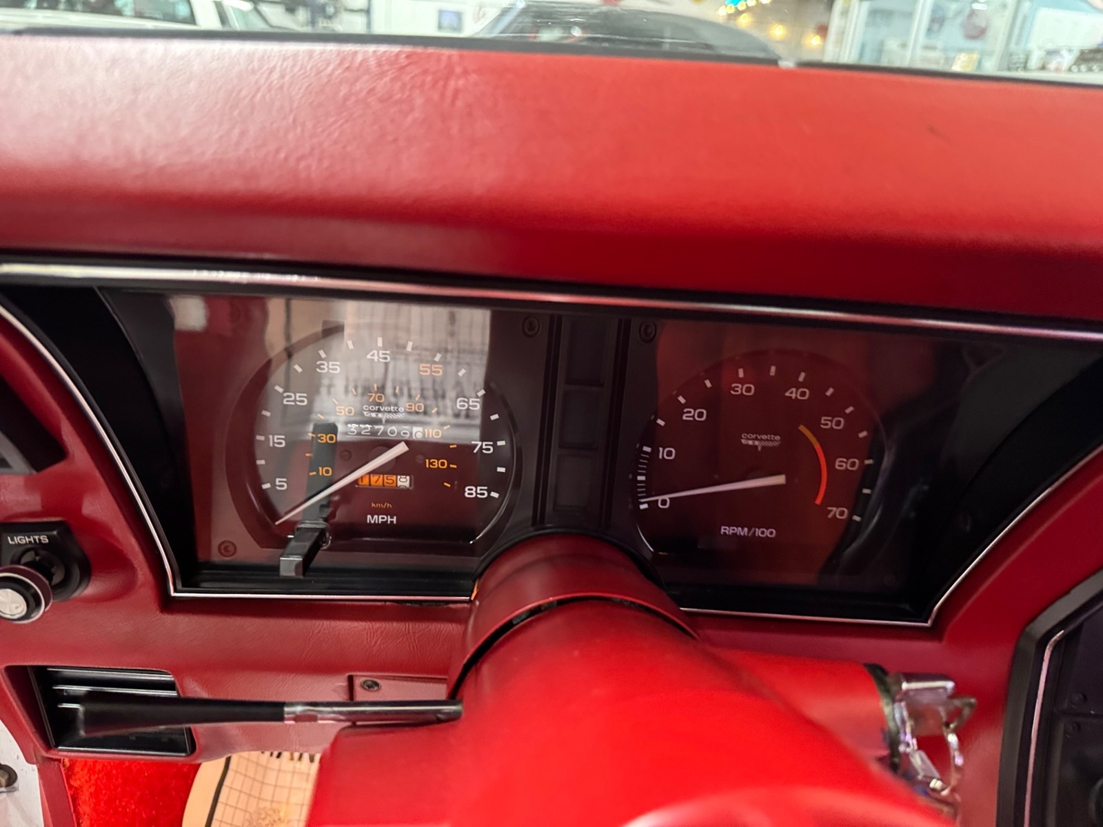 Chevrolet-Corvette-1980-2-Door-34