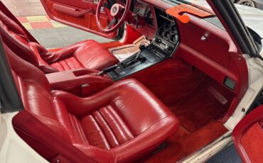 Chevrolet-Corvette-1980-2-Door-39