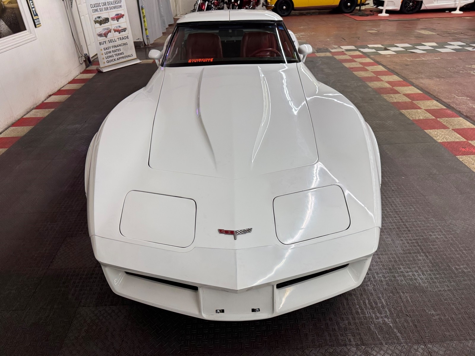 Chevrolet-Corvette-1980-2-Door-4