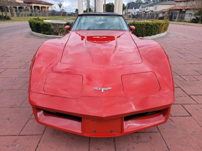 Chevrolet-Corvette-1980-21